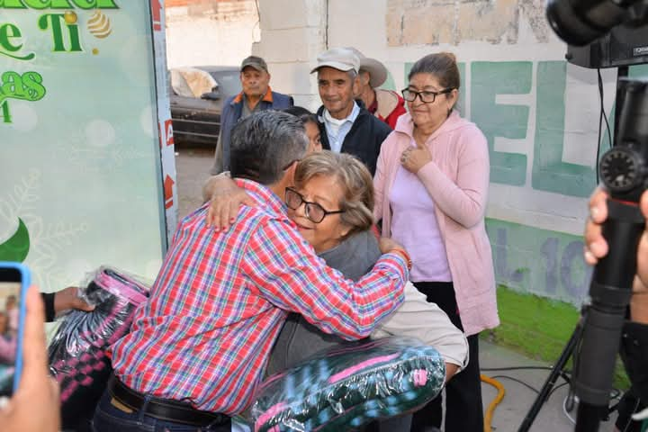 ALCALDE DE SOLEDAD LLEVA ALEGRÍA Y MENSAJE DE PAZ CON POSADAS NAVIDEÑAS