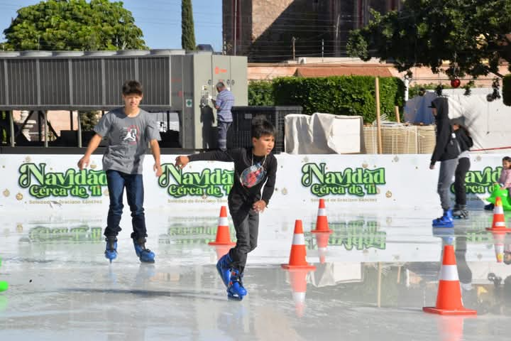 ¡La Pista de Hielo en Soledad sigue brillando! 