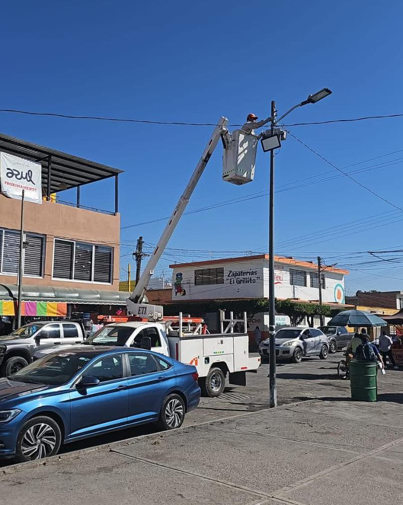 Soledad da atención a reportes de Alumbrado Público
