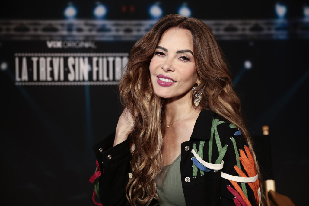 ¡Gloria Trevi llega a encender la FENAE!