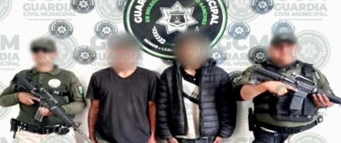 EN PUERTA REAL, DOS PRESUNTOS GENERADORES DE INCIDENCIAS DELICTIVAS SON DETENIDOS TRAS PERSECUCIÓN