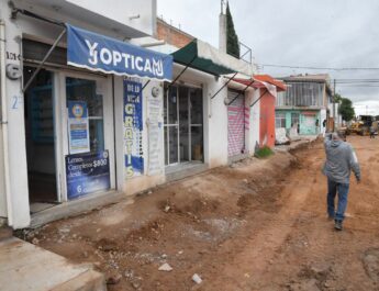 Avanza la pavimentación de Camino al Ejido La Libertad